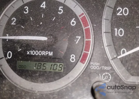 2005 Toyota Sienna Xle z USA, uszkodzony, nr VIN 5TDZA22C25S232319